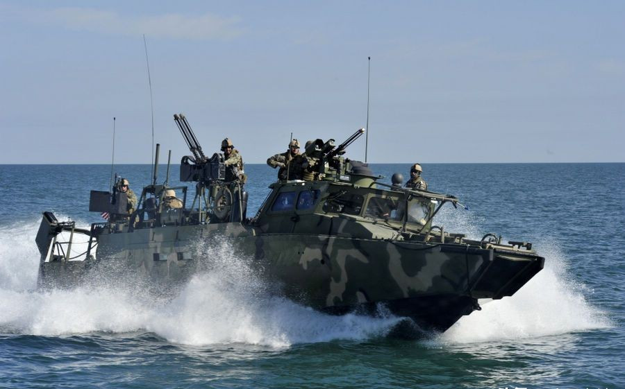 美国陆军不仅重视陆地战武器装备的建设,而且对于陆地内河水网作战