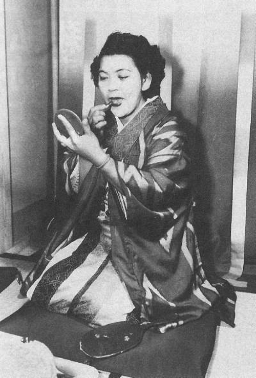 日本投降后,1名女子和32名日军在孤岛上生活,结局令人唏嘘不已