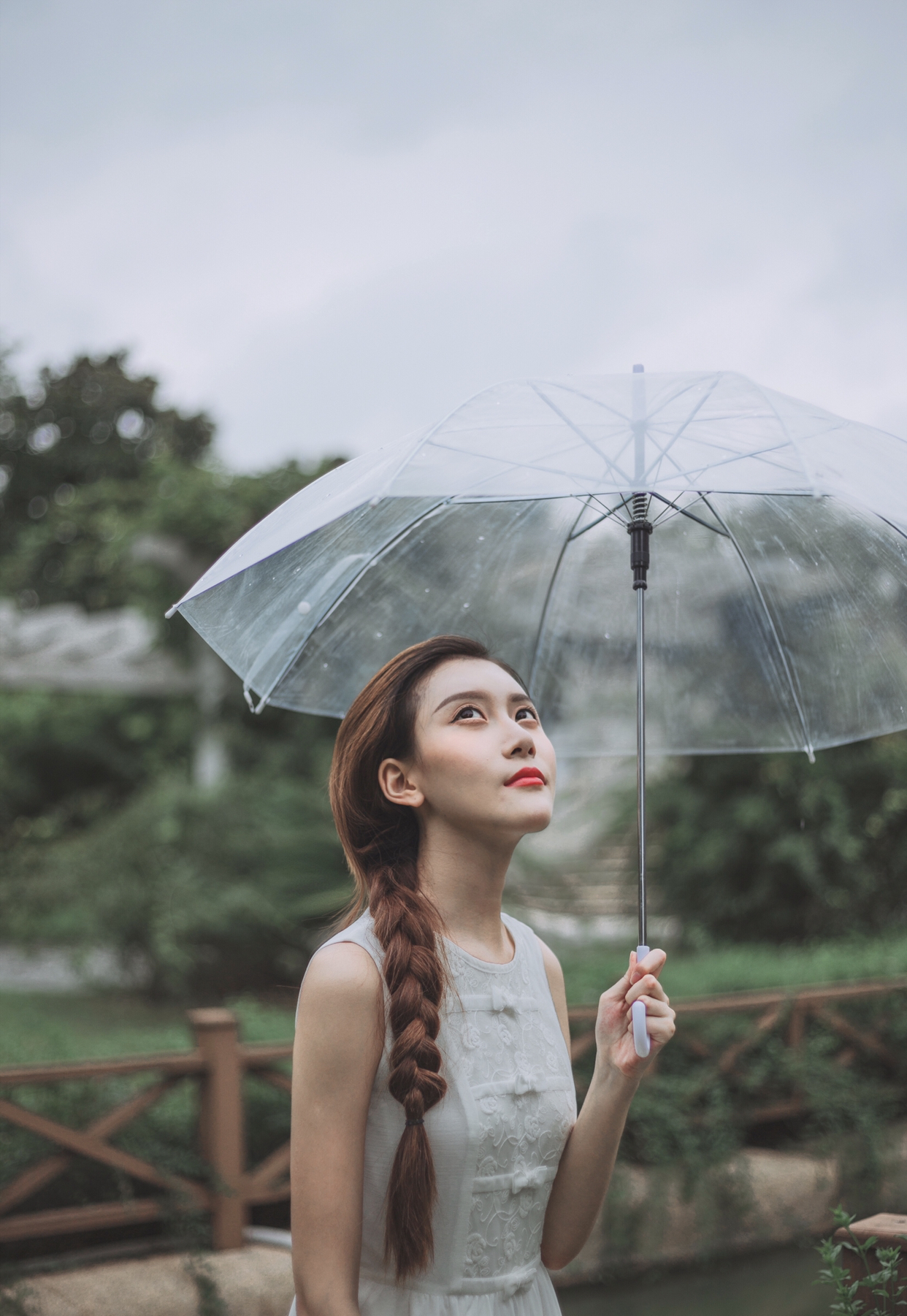 唯美人像攝影:下雨天,我為你撐傘!