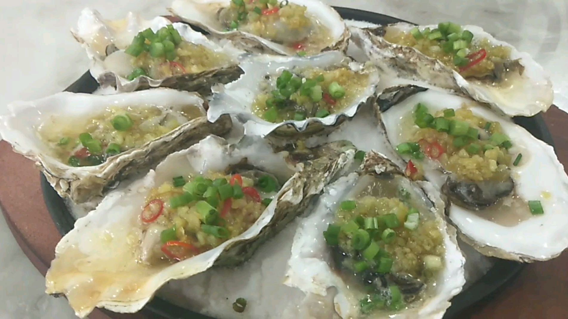 烤生蚝,没有烤炉没有碳,咱也能做