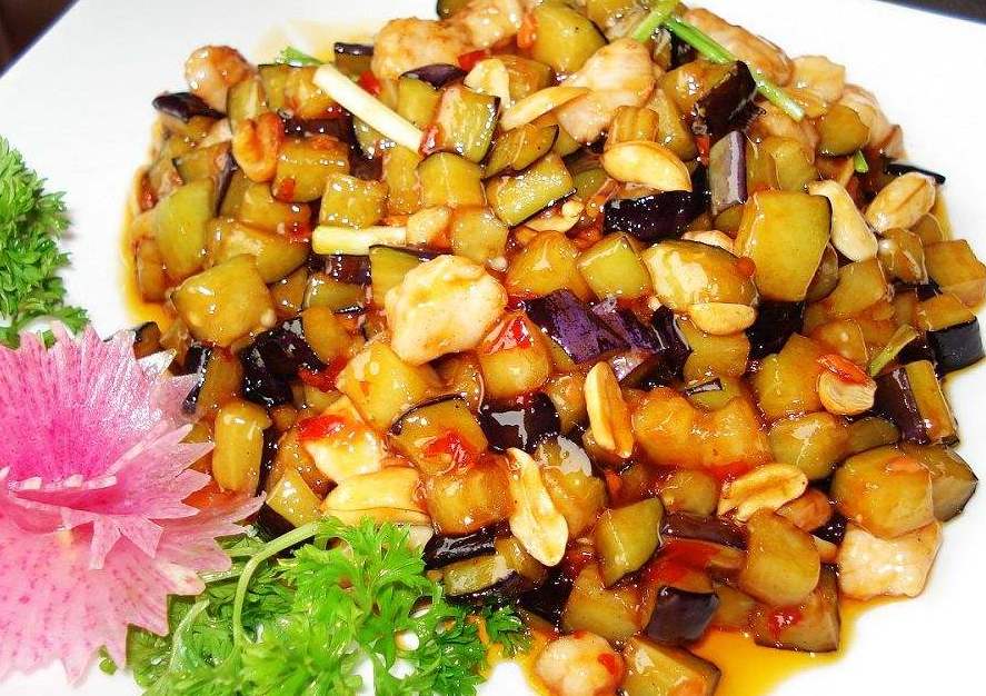 辣子茄丁:香辣软烂,色香味俱全,不愧是"下饭神器"!