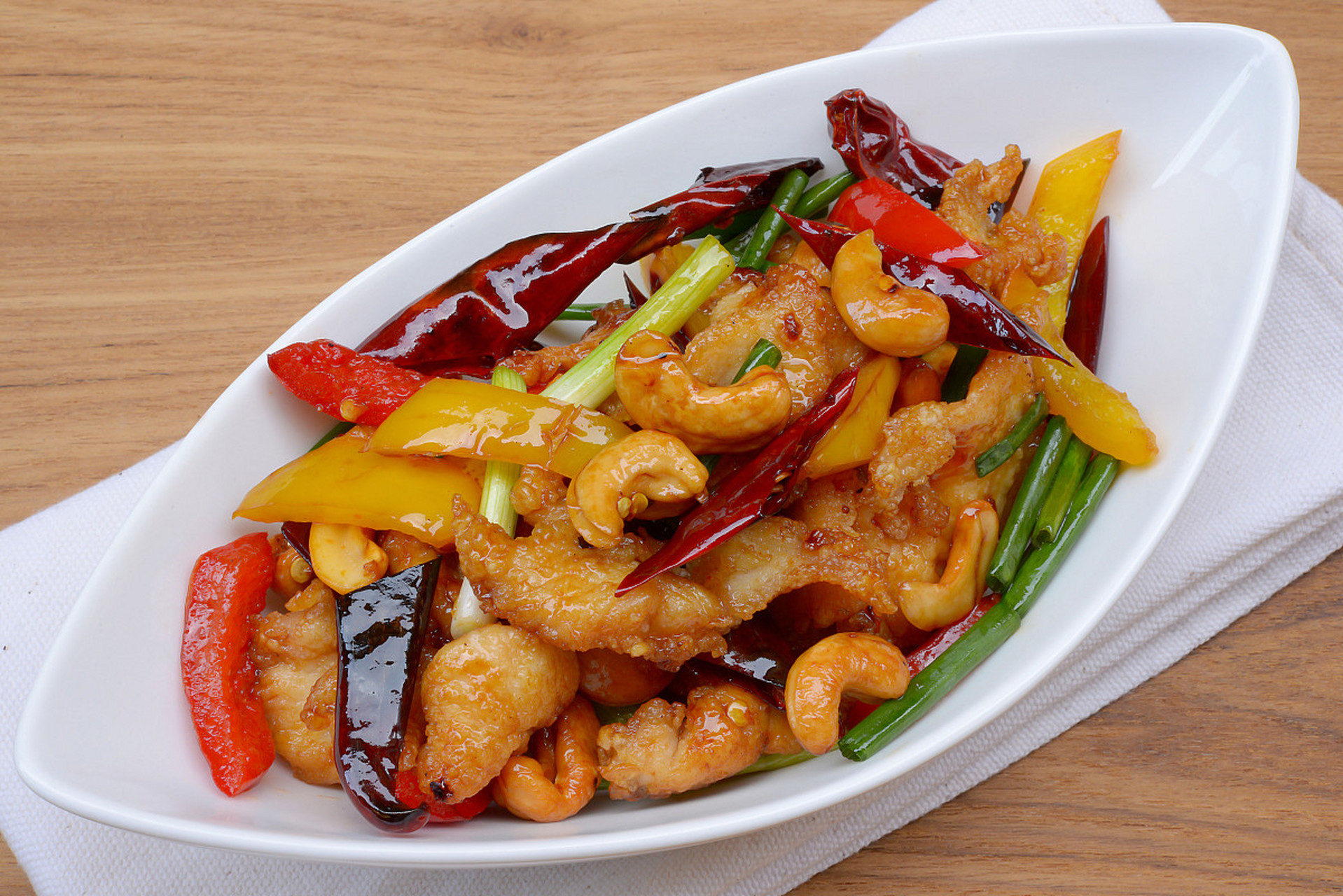 996993【炒蹄筋儿】食谱分享986993  02食材: - 猪蹄筋