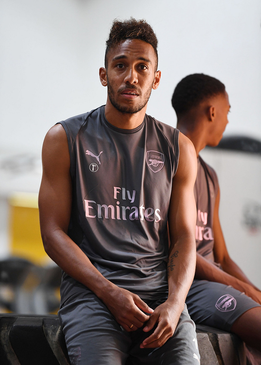 nba自由球员马利克比斯利终于找到了新东家,签约底薪加盟雄鹿,这一