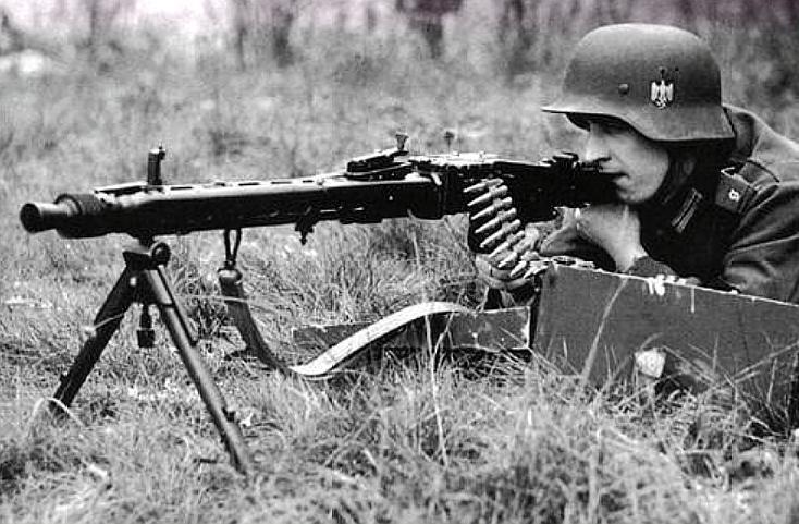 二战中德国mg42机枪,盟军士兵的噩梦,为何缴获后不会使用?