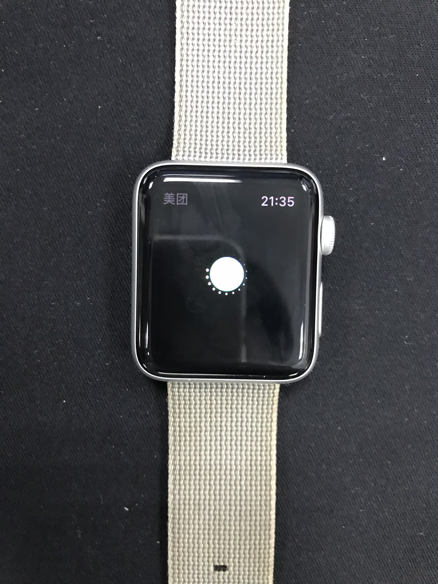 准备2019年了,你还值得拥有一个apple watch s2吗?