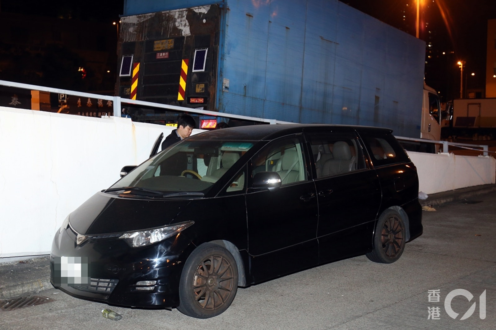 现实版香港黑帮高调刀光棍影 o记埋伏拘8汉制止复仇厮杀