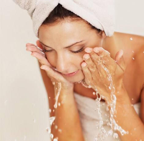 正确的洗脸方法应该是怎样的?原来我一直不会洗脸!
