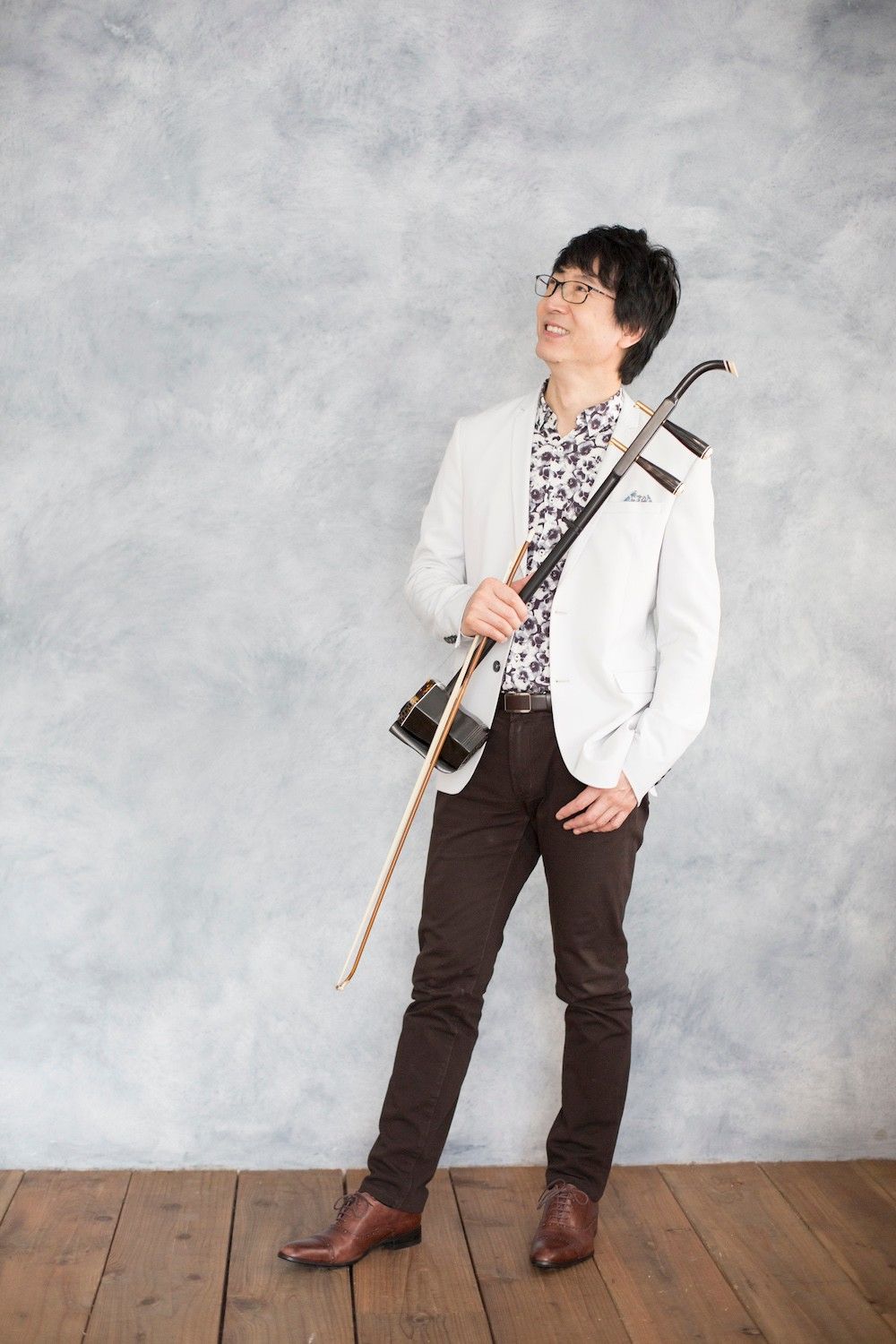 贾鹏芳的二胡世界:相信我,听完你绝对会爱上他