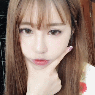 绝地求生:辣个女人还是去了!韦神女友蜜蜂仔受蓝洞邀请去德国