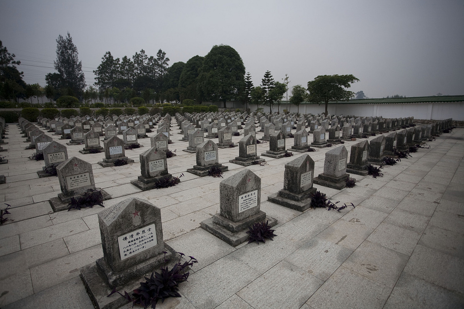 青岛双山公墓图片