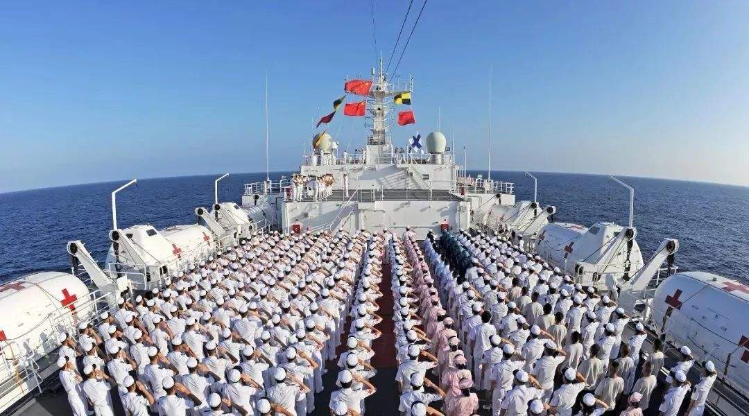 海上大阅兵振奋人心,俄上将坦言:中国海军今非昔比!