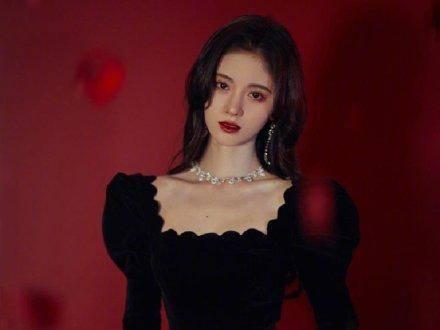 四千年美女鞠婧祎:参加海选被嫌弃,唱歌没人听,整容后吸粉无数 四千年美女鞠婧祎:参加海选被嫌弃,唱歌没人听,整容后吸粉无数