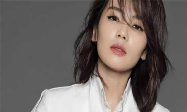 刘涛"陪睡门"被小鲜肉曝光, 网友破骂: 滚出娱乐圈!