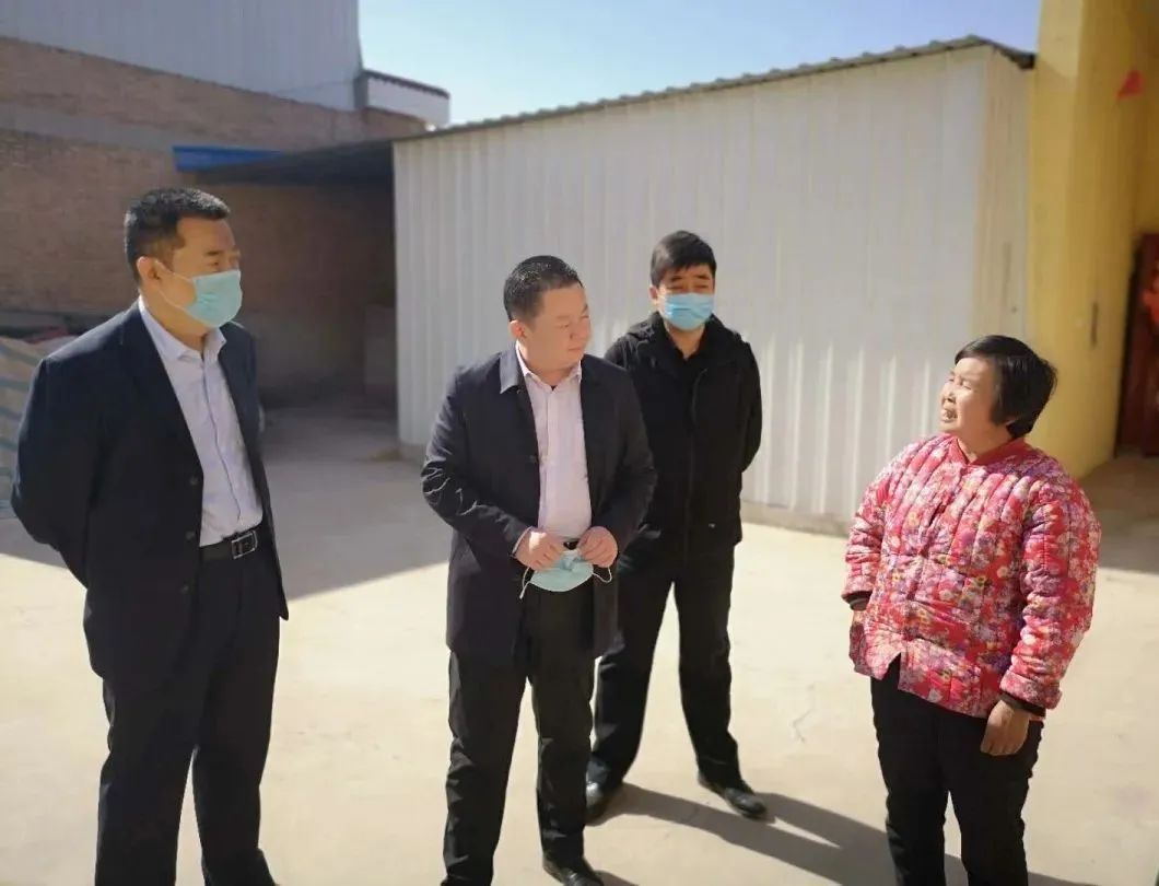 尚国桦在上王乡,上郭乡调研脱贫攻坚工作