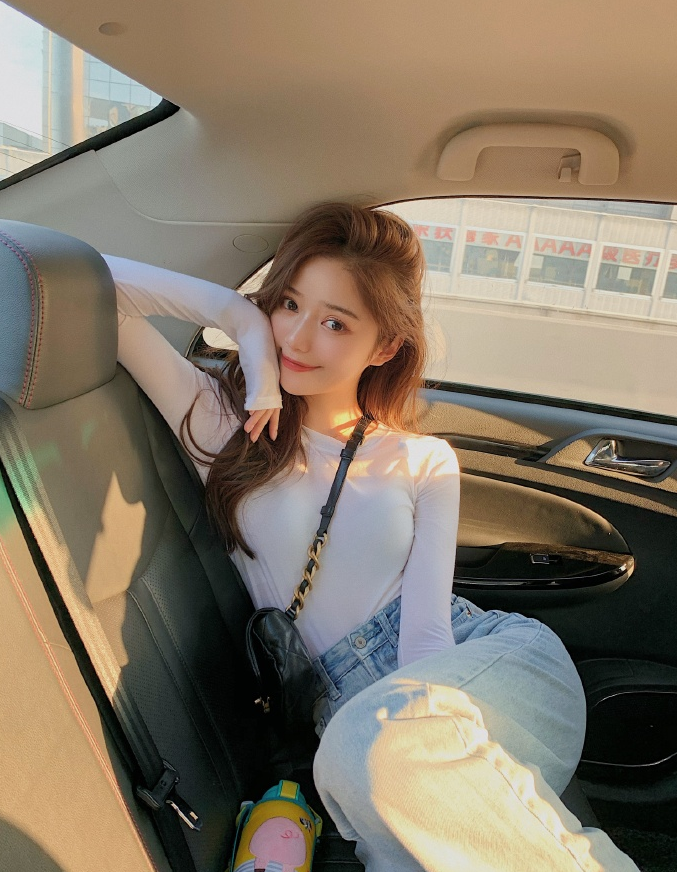 网红美女楠楠迷人写真美照欣赏,真的好漂亮啊