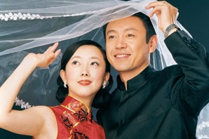 央视最"花心"主持人,10年时间换了5个老婆,网友:反面教材
