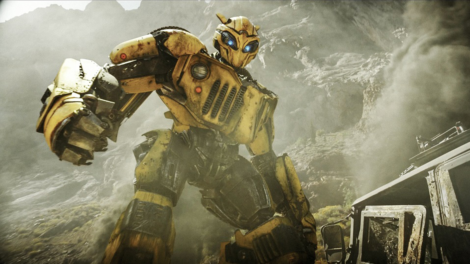 《大黄蜂》回归《变形金刚g1》经典形象,22岁的海莉演技爆裂