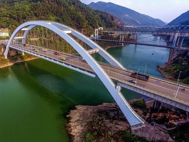 重庆市北碚区朝阳复建桥获全国优秀工程勘察设计奖