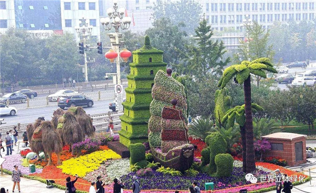 绿雕"长城" 绿雕"真实的故事" 近几年立体花坛成了需求量较大的产物