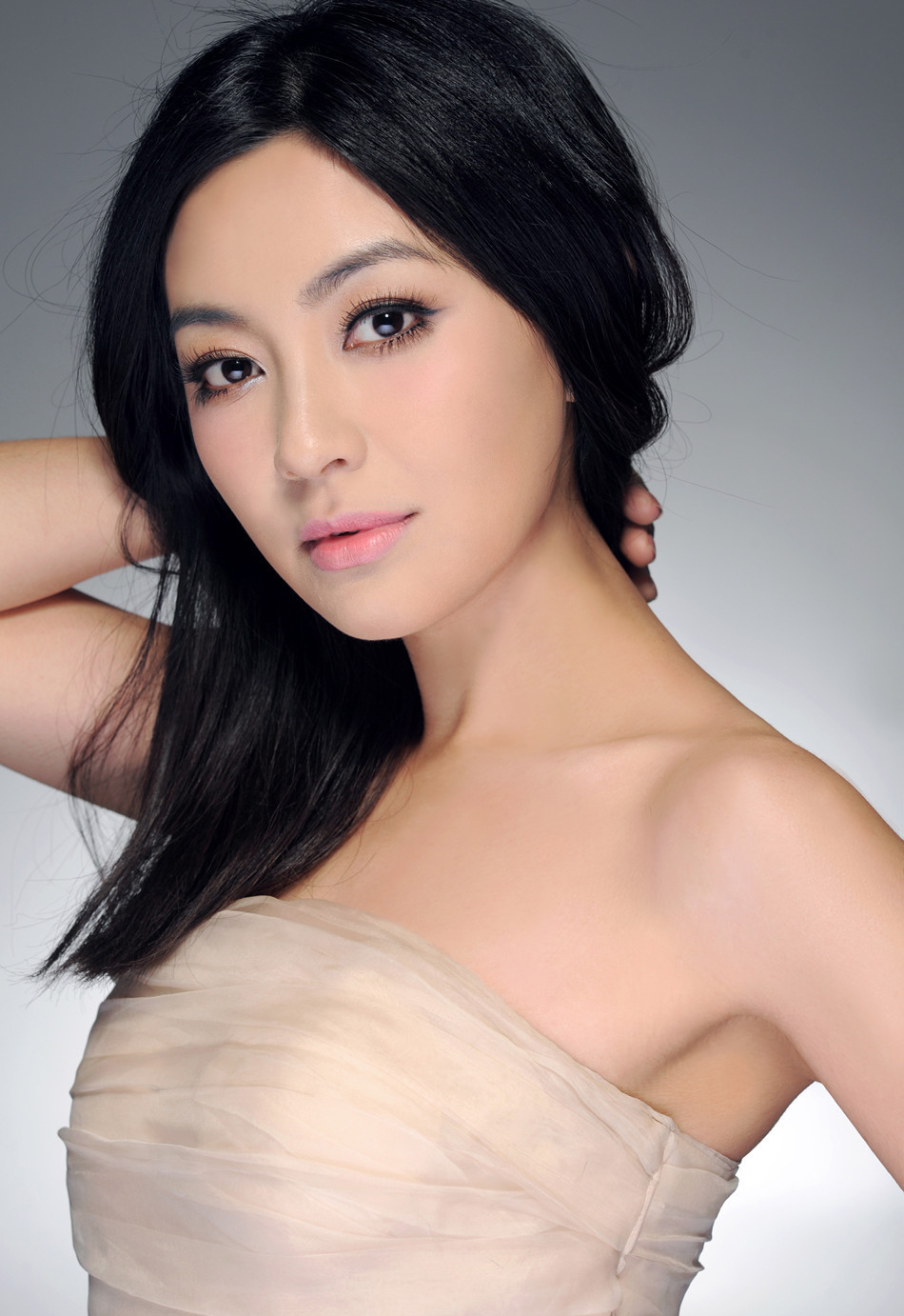 六位在中国爆红的外国女星,苏有朋妈妈和他三个老婆谁更美?