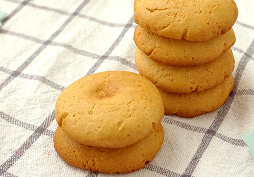 宝宝烘焙小零食 蜂蜜饼干的做法 口感厚重有点甜软 很适合早餐吃