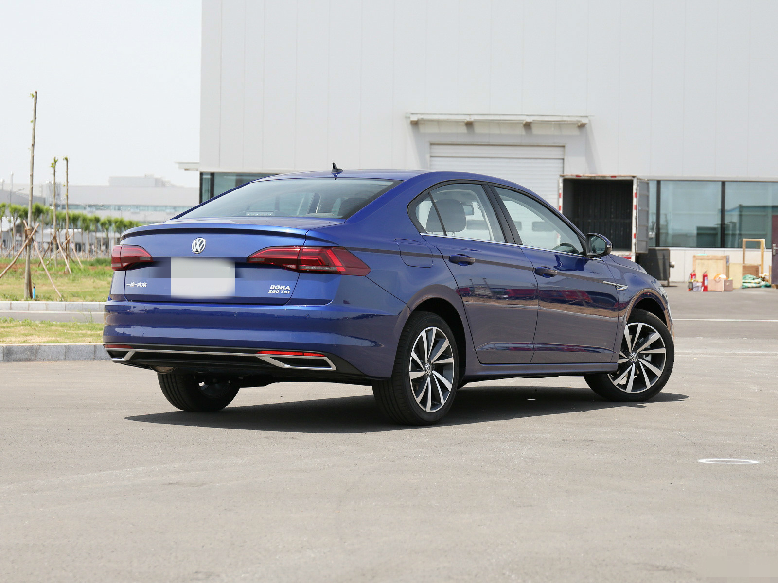 带你了解大众宝来的霸气外观