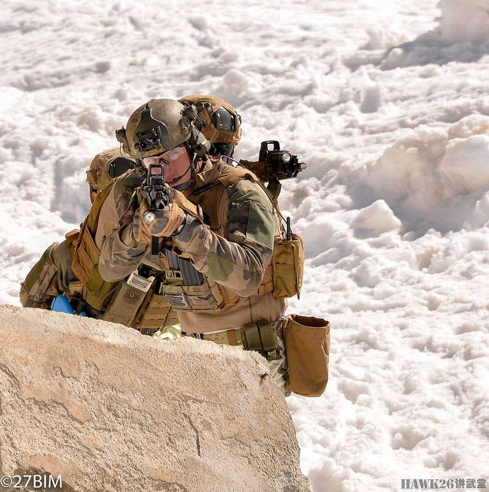 hk416到货 法国陆军第27山地步兵旅迎来"酷炫"新时代