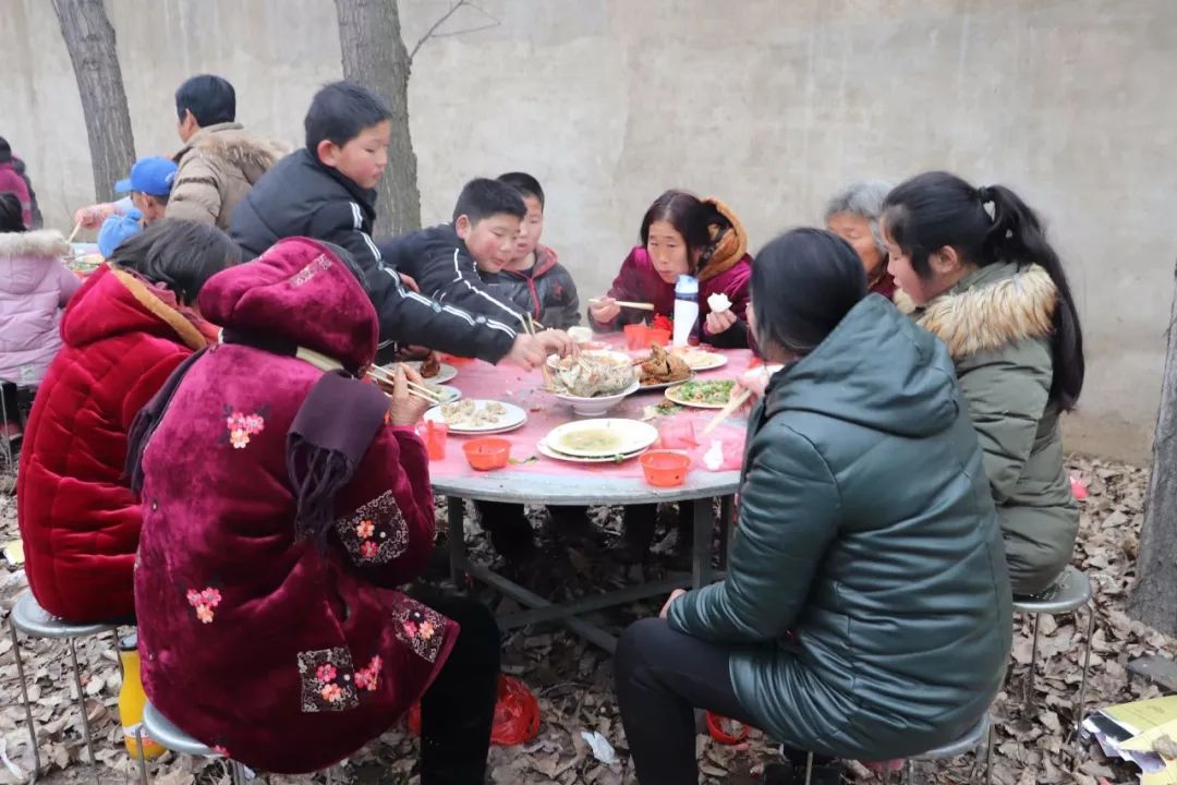 为何我们一定要回老家过年?这组浓郁乡土气息的照片会告知你答案