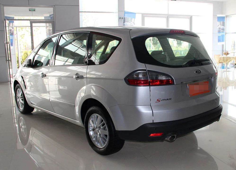 外观很大气的麦柯斯2.3l 时尚型