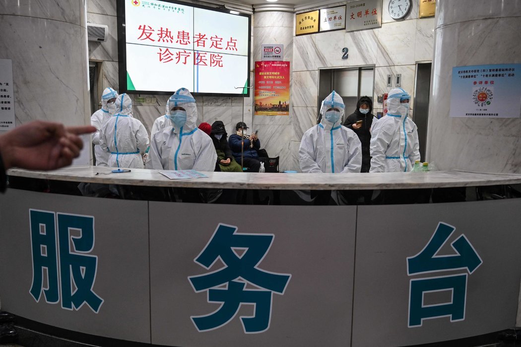 许多医院被改建为只收治新冠病毒患者的设施。