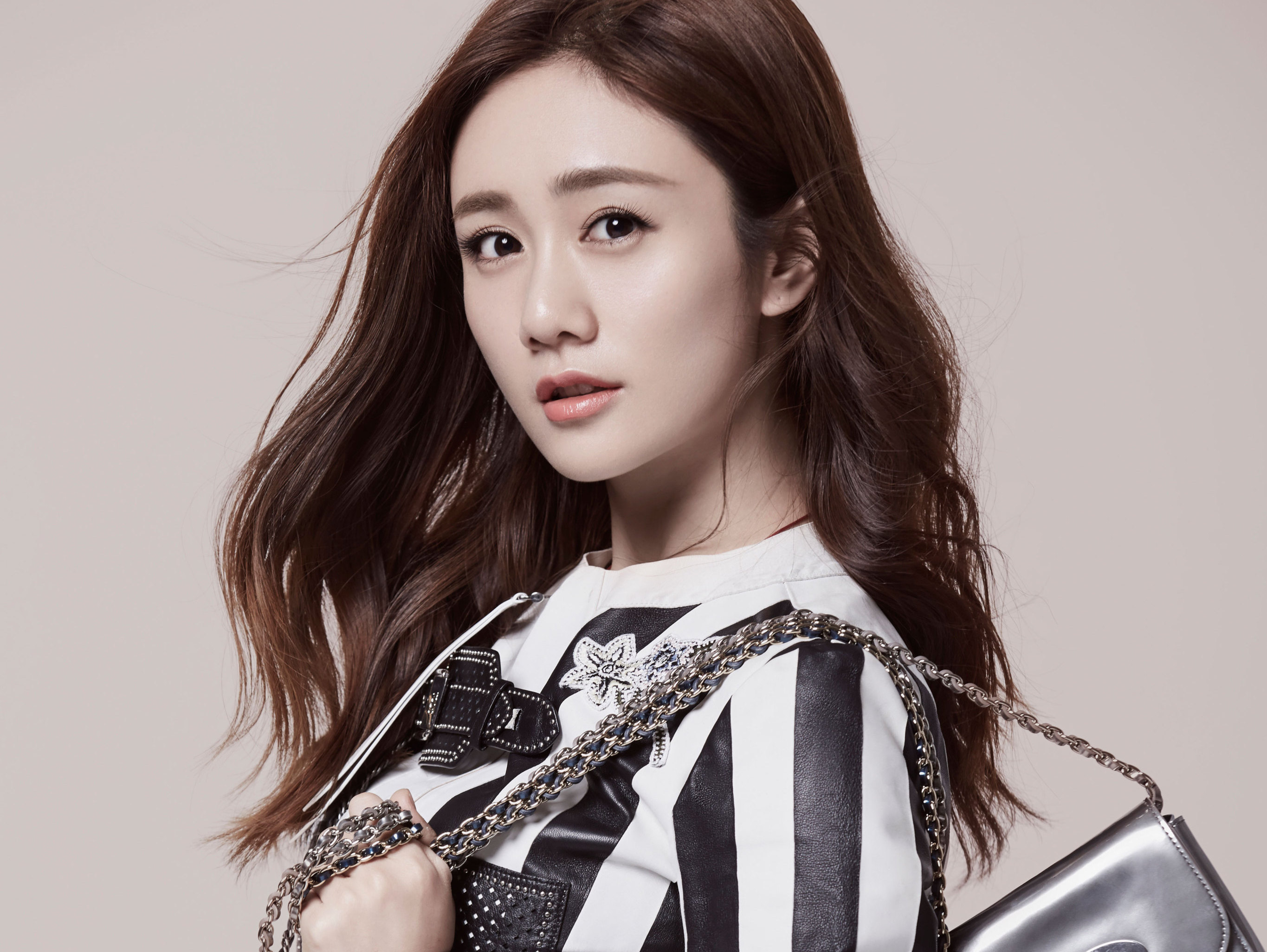 同样是卖二手货,孙俪做得风生水起人人夸赞,而她却被骂惨!