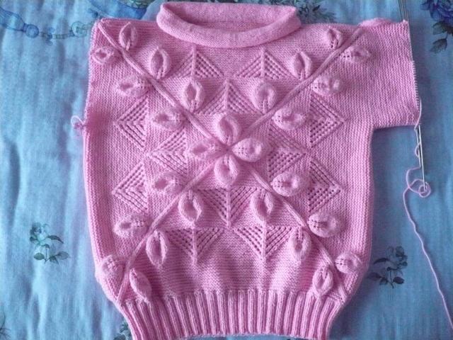 针织美丽又大方的女宝宝昙花图案毛衣,有详细教程