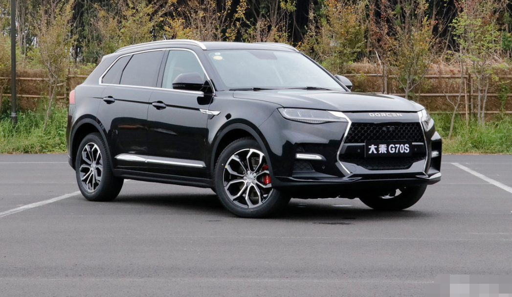 大乘汽车g70s汽车非常精致的造型,彰显十足的运动范