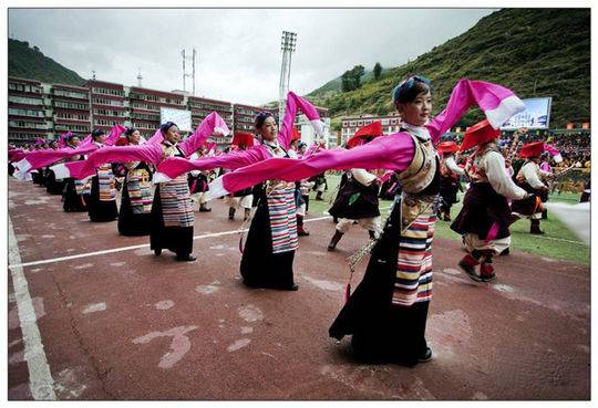 贵在行走|巴塘:风靡藏区的"弦子故乡"