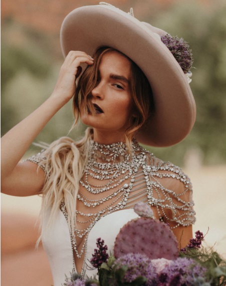 这样的新娘帽子很墨西哥 ,酷酷的新娘,酷酷的帽子 你心中的新娘是这样