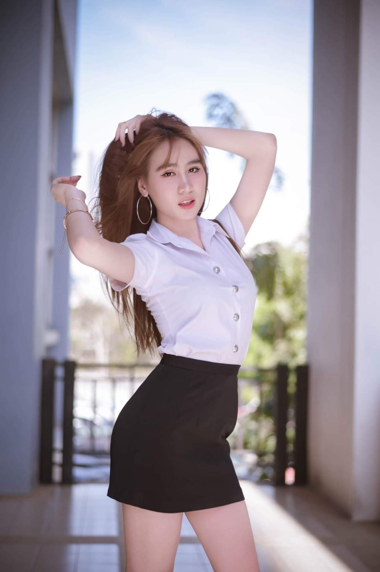 越南的高三女学生,身材高挑迷人