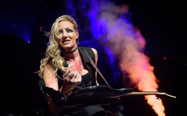 美国摇滚名人堂成员爱丽丝库珀震撼演出