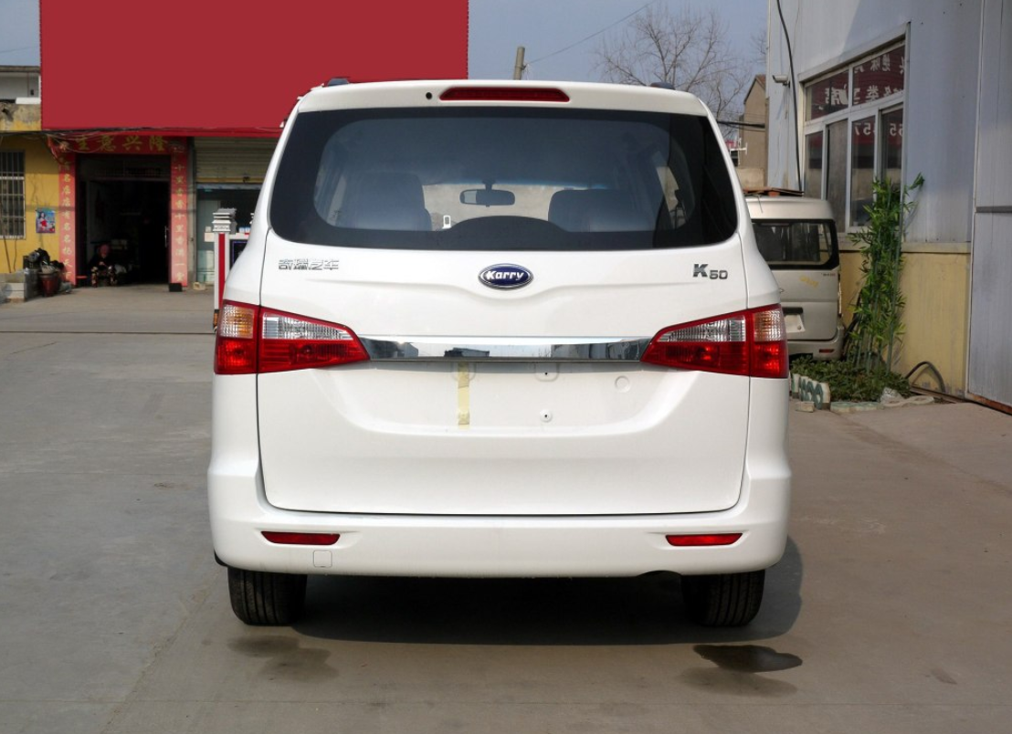 开瑞k50外观时尚霸气,具有攻击性,家人都比较满意