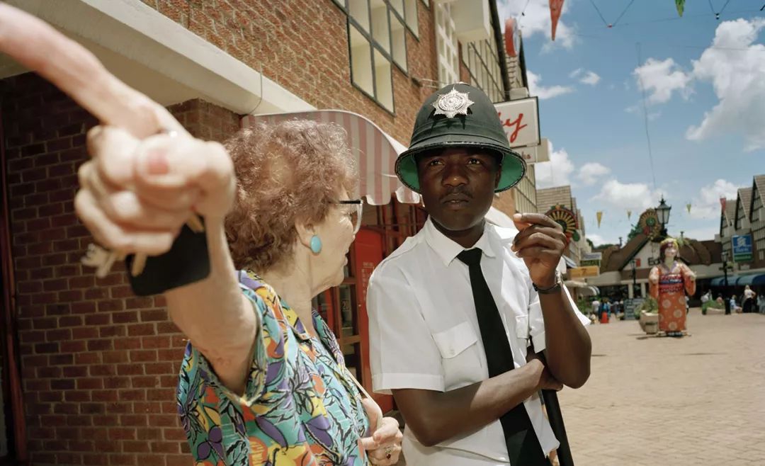 只有人类:马丁·帕尔摄影作品展