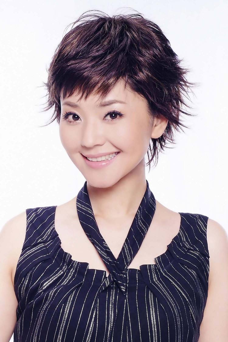 曾主持过《超级宝宝秀》,如今家庭事业双丰收,丈夫是观众的熟人