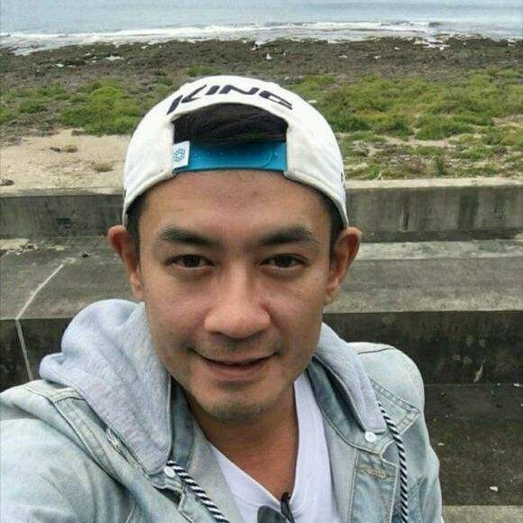 柯叔元用自己的演技征服观众,不断挑战各种角色成功战胜自己