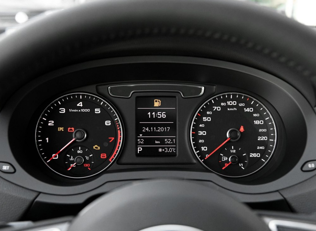 奥迪q3油耗完全可以接受,市区堵车严重,稳定在11个油左右