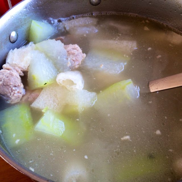竹荪排骨冬瓜汤,营养又好味,几步就搞定,是夏天的消暑靓汤