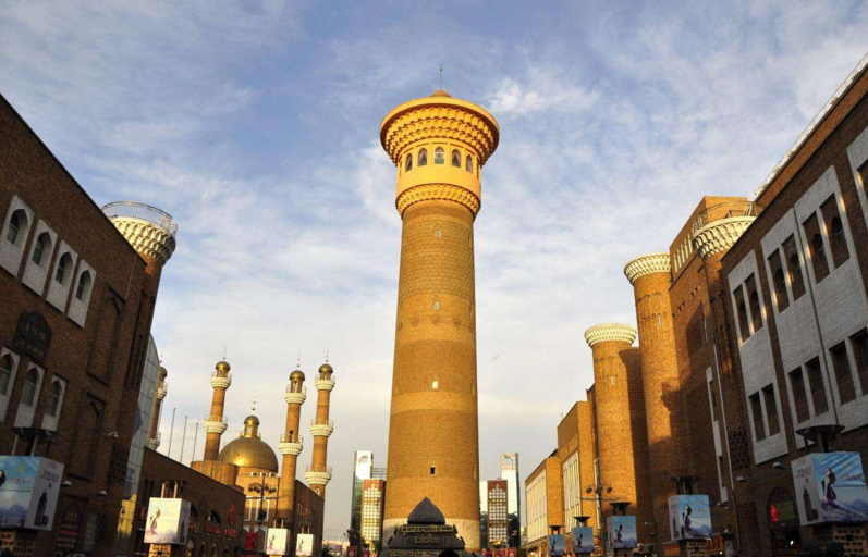 新疆国际大巴扎:维吾尔族文化表现最集中,留存最完整的地方