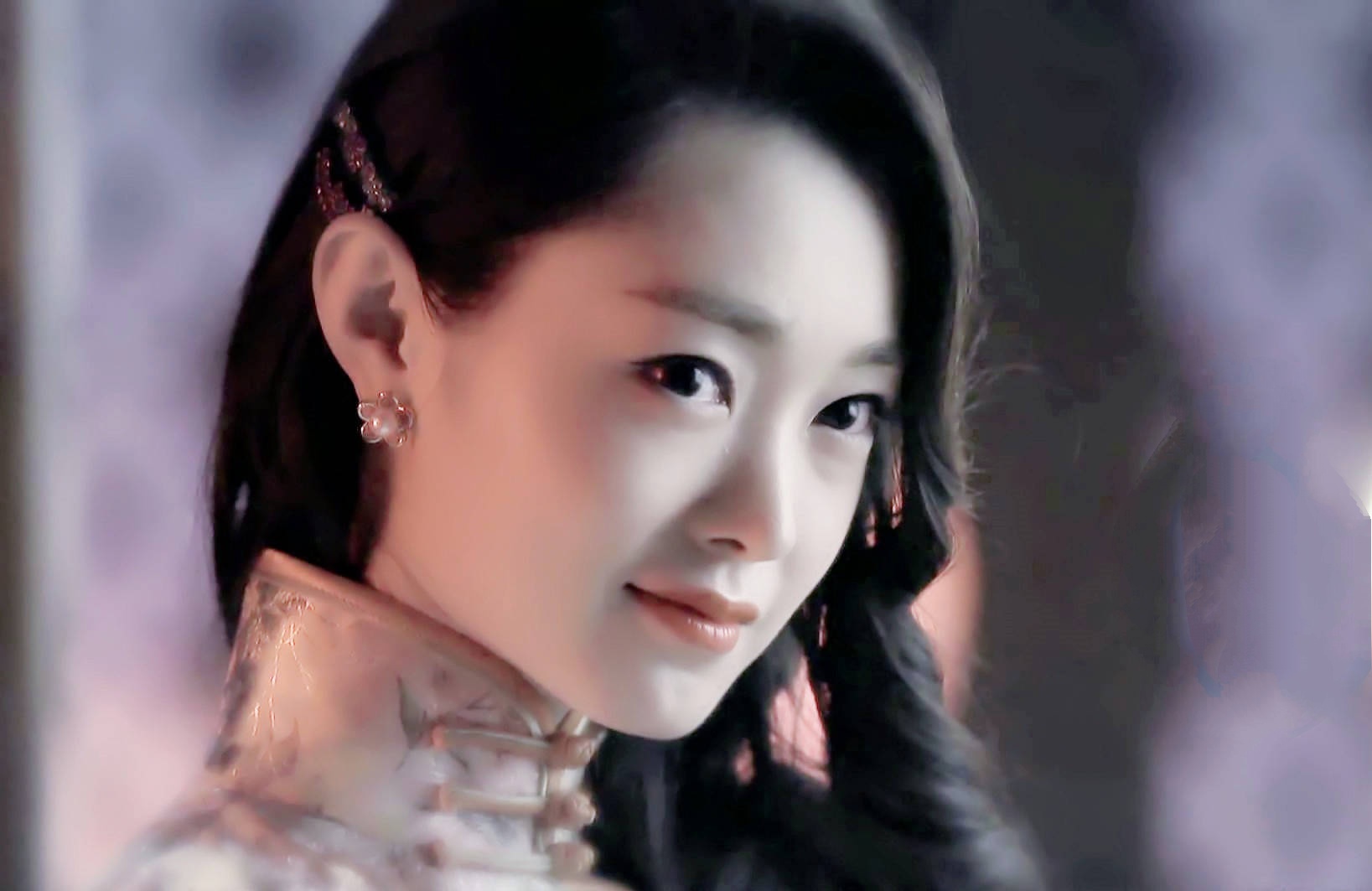 从搭档胡歌,到给杨紫作配,《伪装者》女主反而混的最差