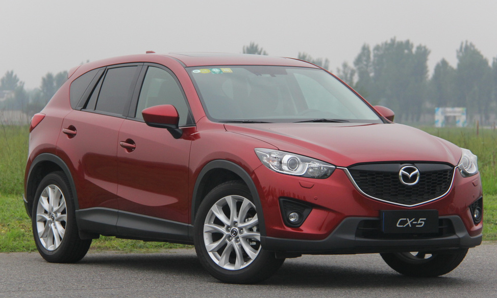 外观我认为很好,开在路上有信心,大气 厚重 还带点运动 很好看,车身