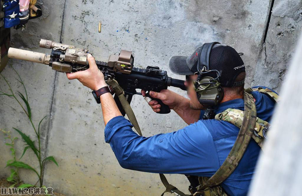 美军"绿色贝雷帽"特种部队演习照曝光 便衣特种兵都是什么模样