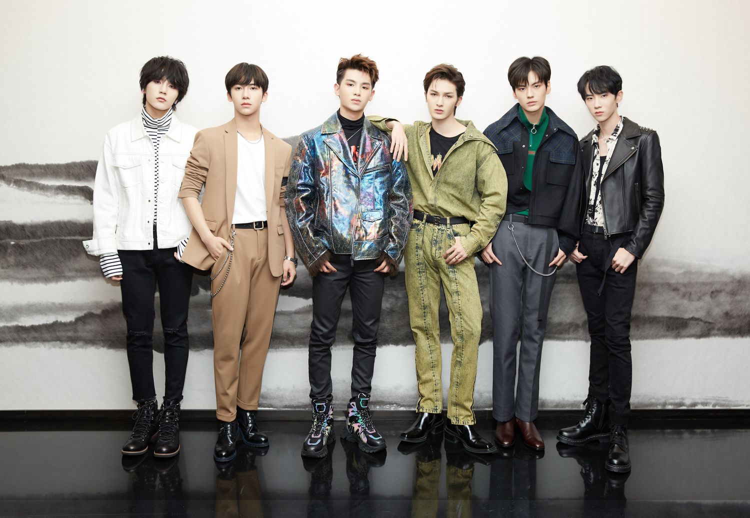 乐华七子99盛典精彩cut justin精彩唱跳《attention》《丛林法则》