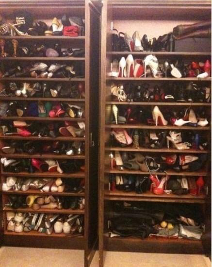 明星的衣帽间:郑爽的靓丽,杨幂的整齐,范冰冰的简直太豪气!