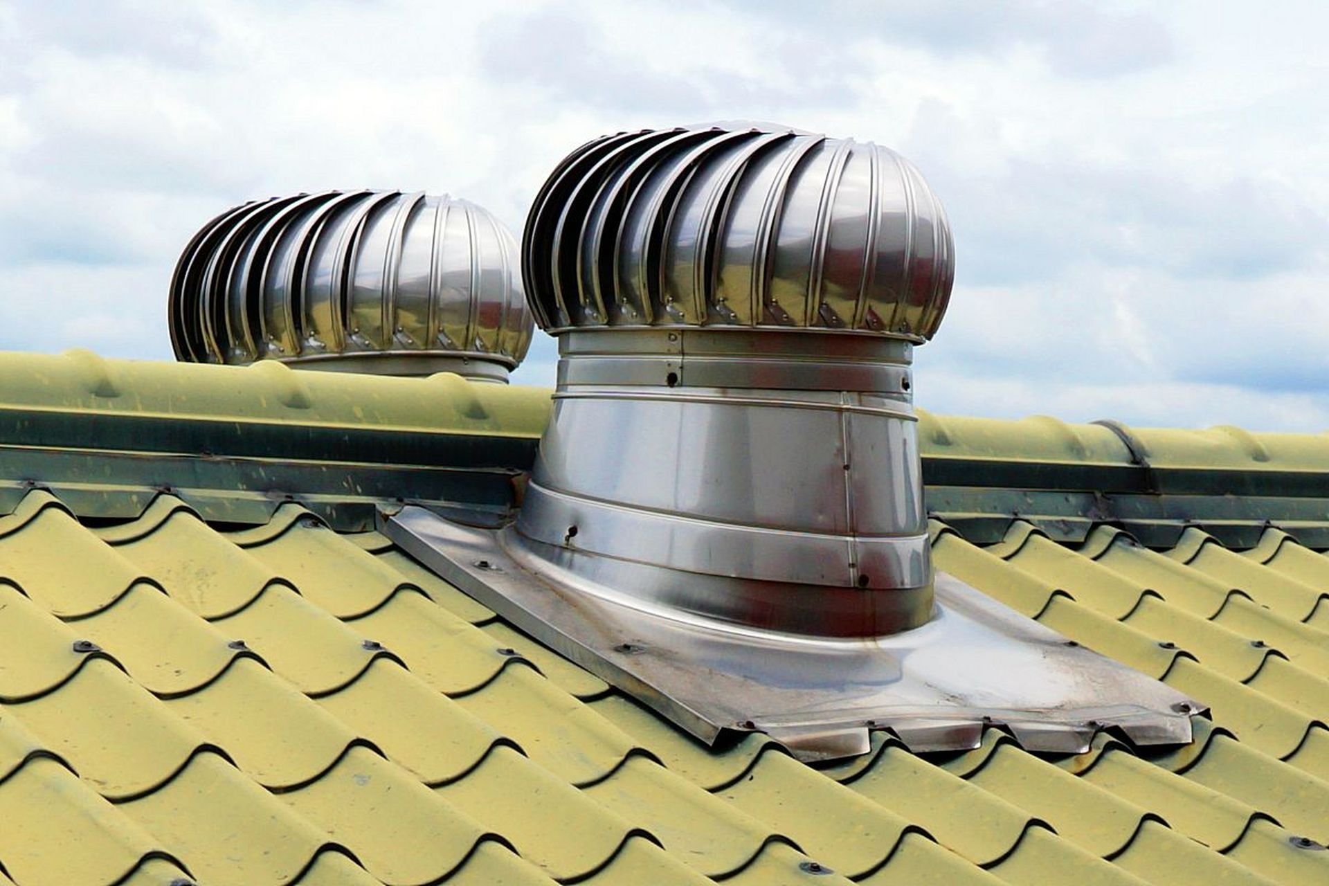 95首先,让我们来了解一下屋顶自然通风器的原理.